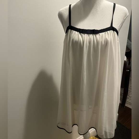 Kate Spade baby doll chemise lingerie. Size large - Picture 15 of 15